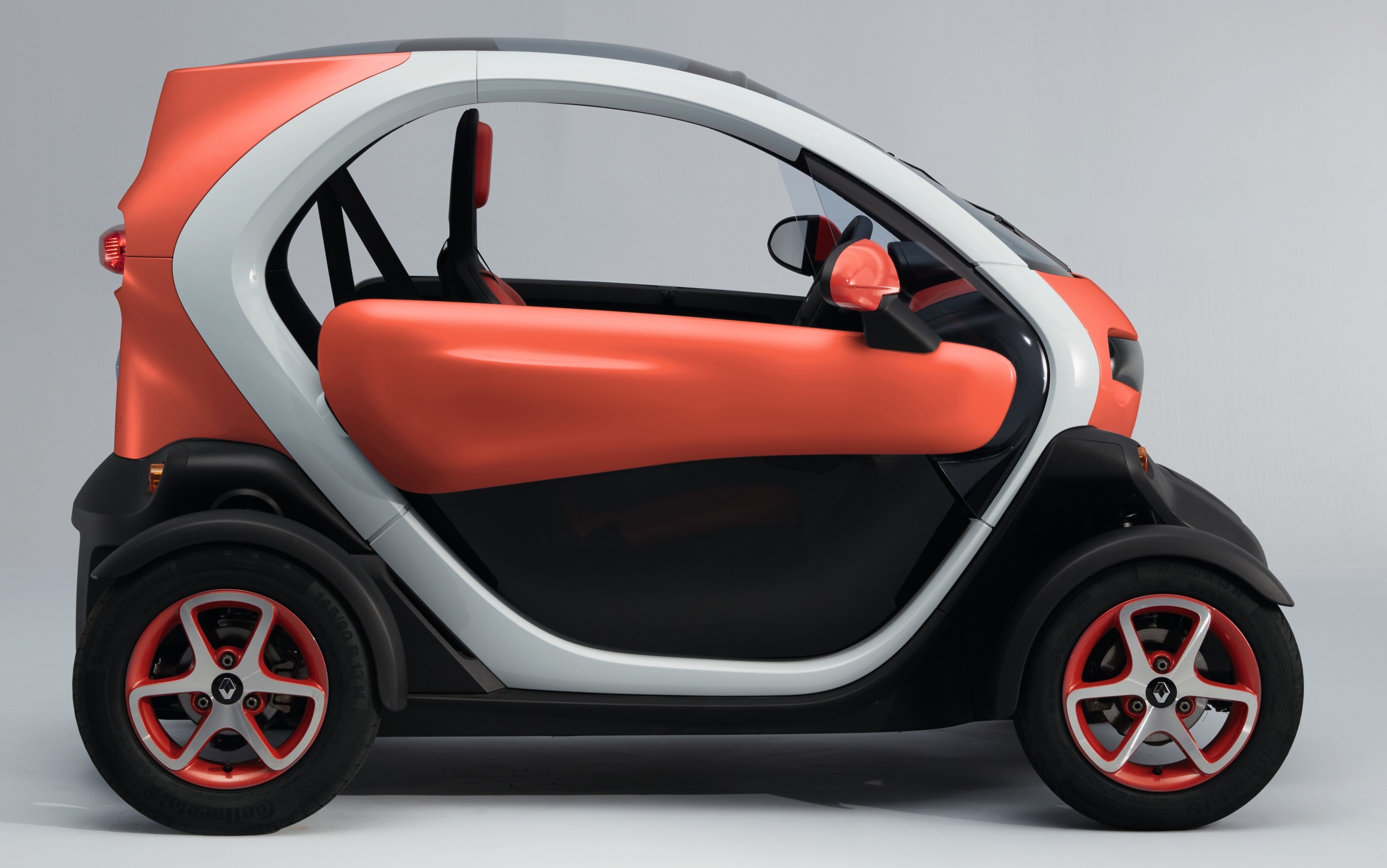 Renault Twizy Review | Motors.co.uk